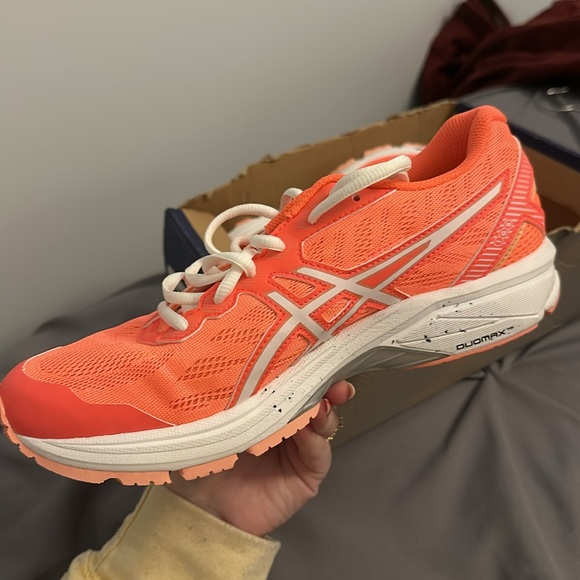 Women’s Asics sneakers - Picture 5 of 6